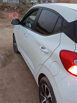 هيونداي i10